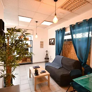 https://appart-35m2-plage-port-beach-marina.fr-provencehotel.com
